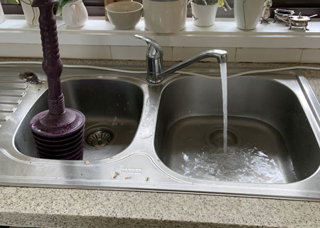 sink-draining-slowly-h2pro-plumbing Sink is draining slowly?
